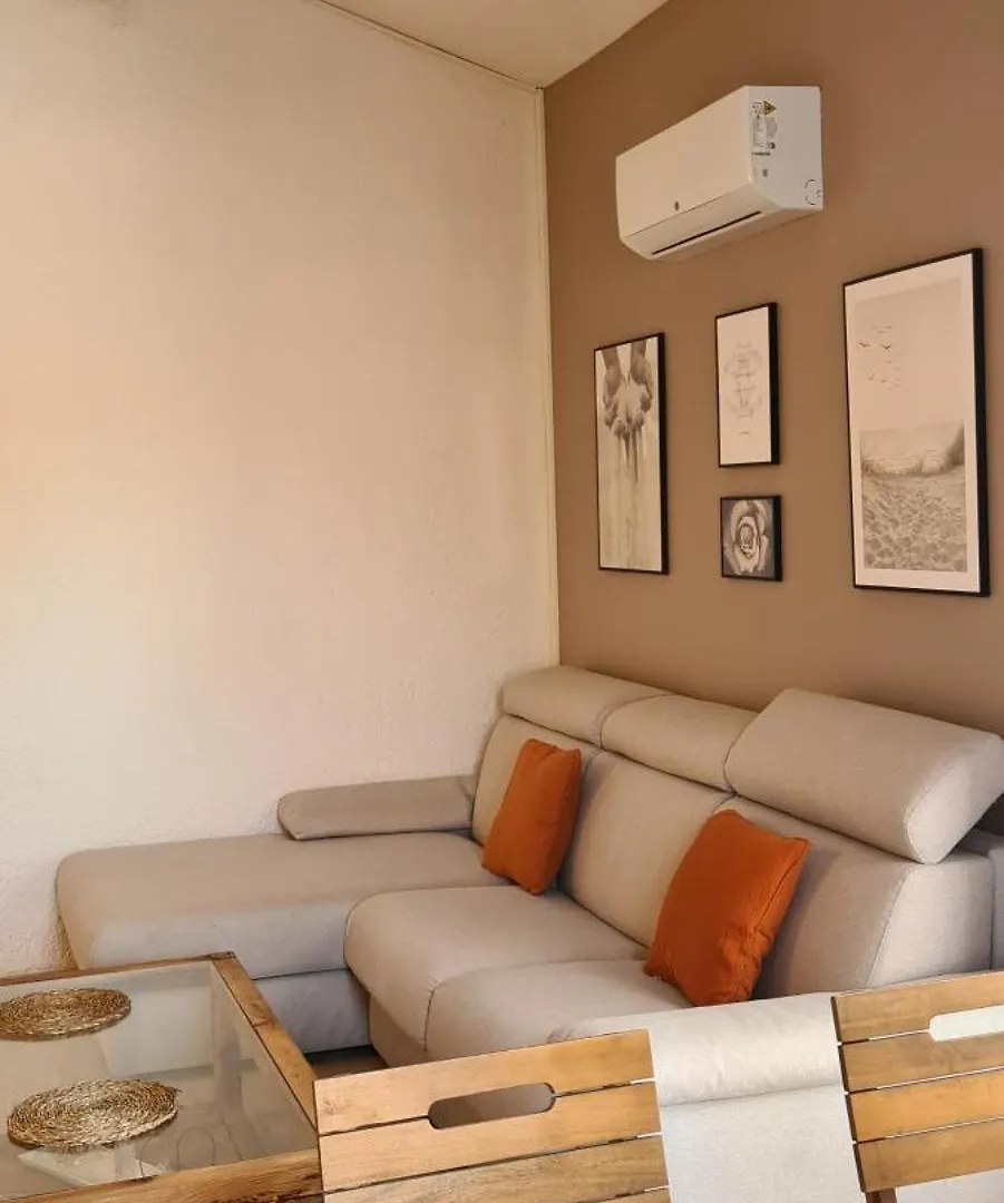 Appartement Cozy Avec Clim, Balcon Et Parking Gratuit Salavas 0*,